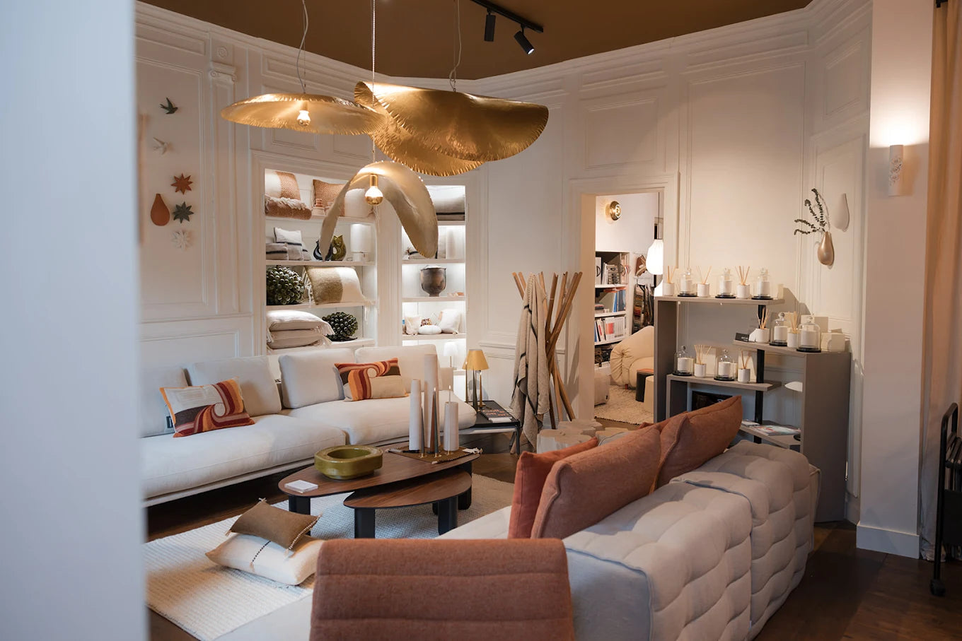 Une maison, trois métiers.