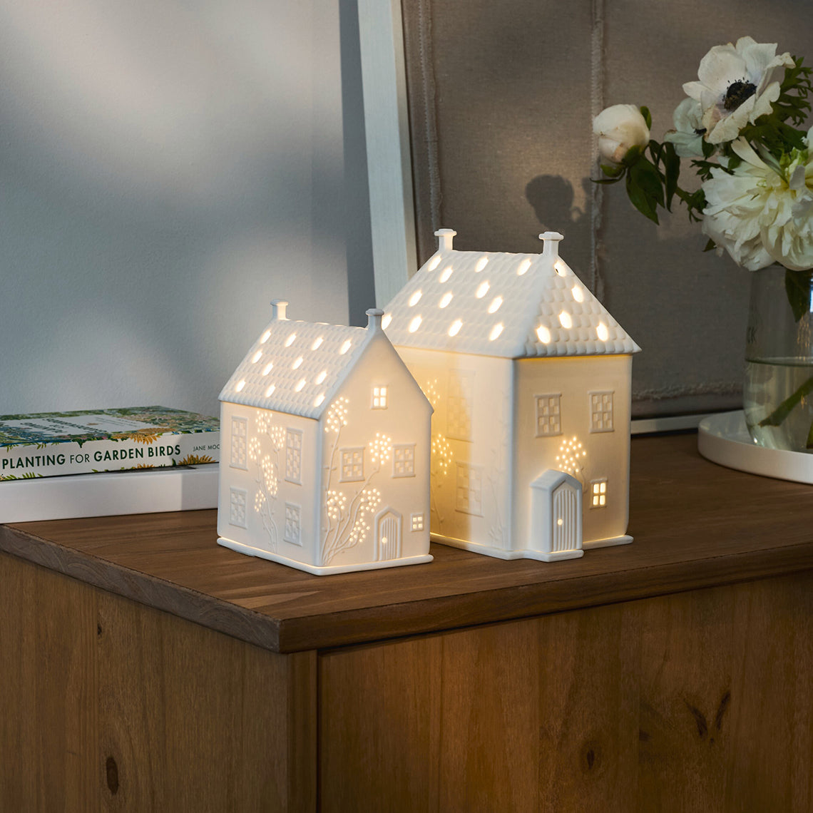 The Bright Porcelain Country House - Räder