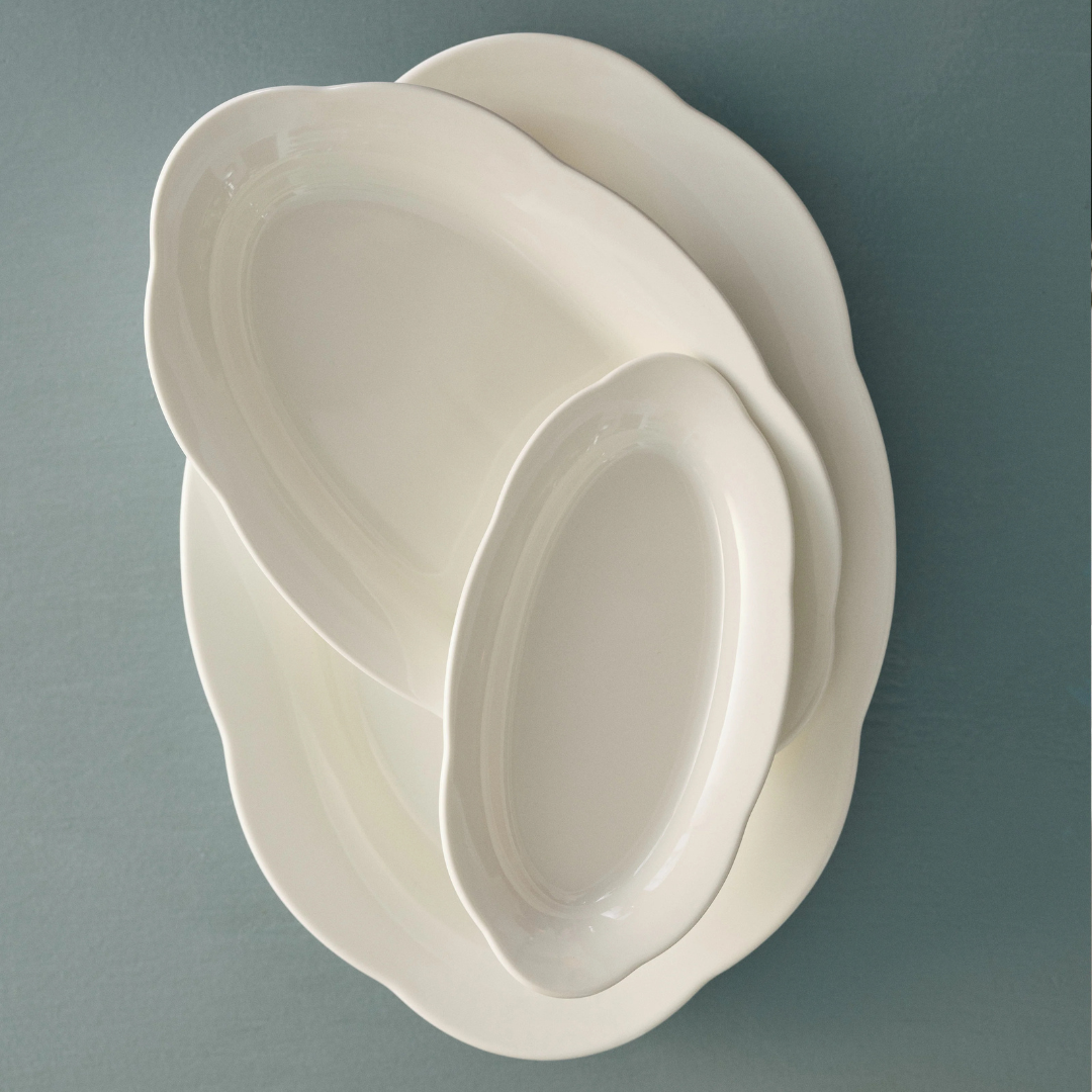 Assiette de présentation ovale 30x21cm collection Silhouette Serax