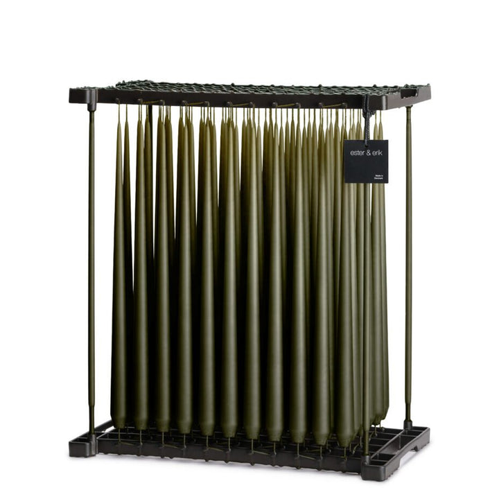 Chandelle 50 cm Deep Forest mat Ester & Erik, bougie cylindrique scandinaviave de couleur vert forêt avec finition mate