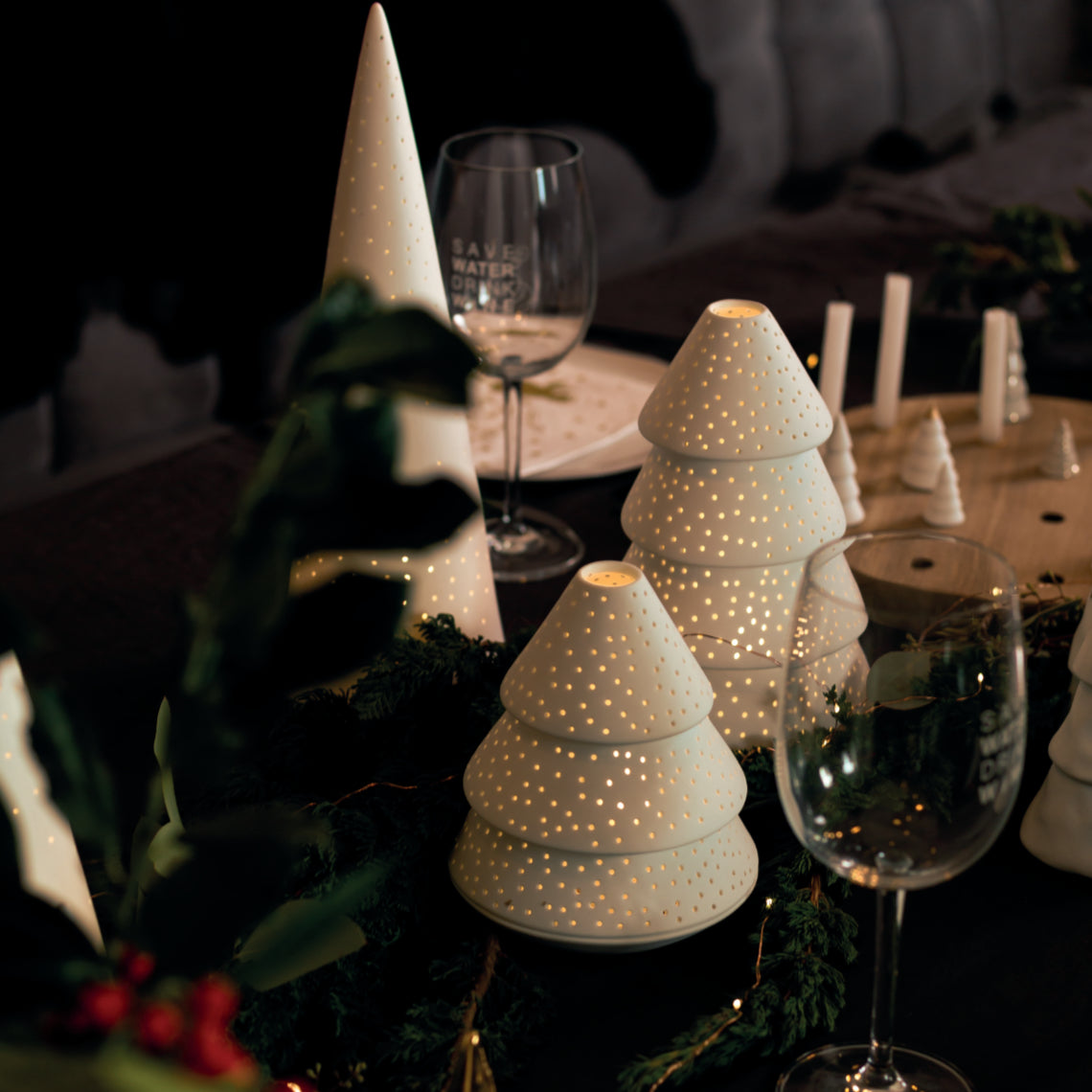 Le sapin lumineux en porcelaine - Räder