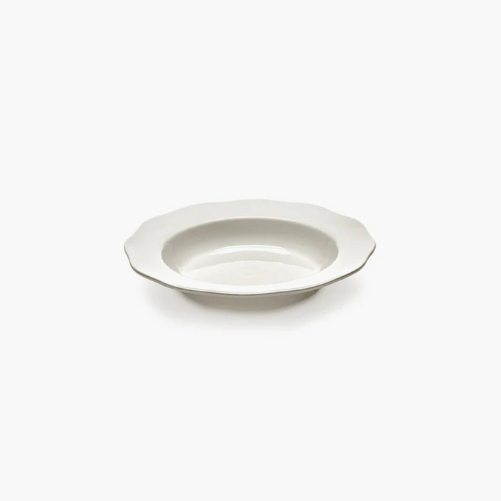 Assiette à pâtes blanche Silhouette Sergio Herman Serax vue de face