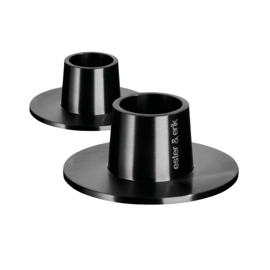 Bougeoir noir mat Medium Ester & Erik avec finition PVD, design épuré pour bougies effilées et cylindriques