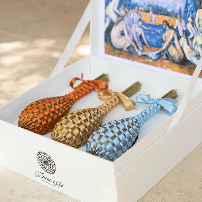 Coffret trio de fuseaux de Lavande- Hommage à Cézanne Les Baigneuses – Franc 1884