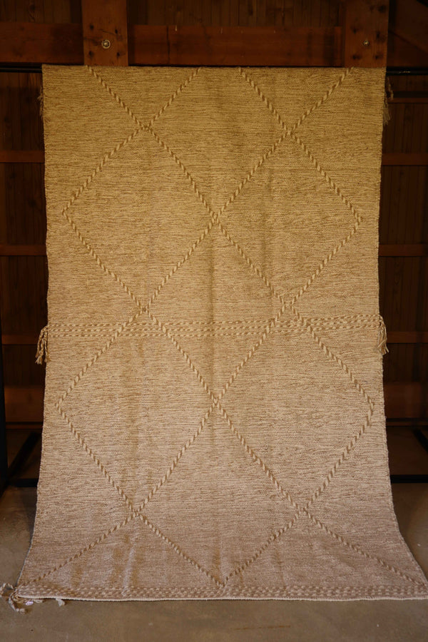 247x140cm Beige and White Berber Rug - LET GIRLS LEARN
