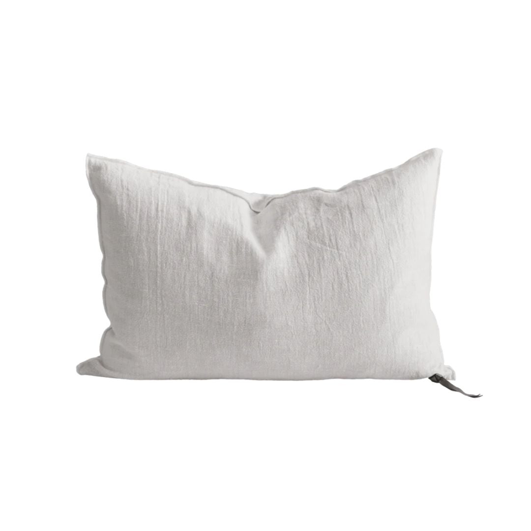 Coussin carré 30x50 cm en tissu crépon blanc texture douce Maison de Vacances