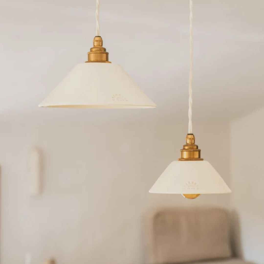 Suspension Pitchoun Enamoura installée, éclairage ambiance décoration intérieure