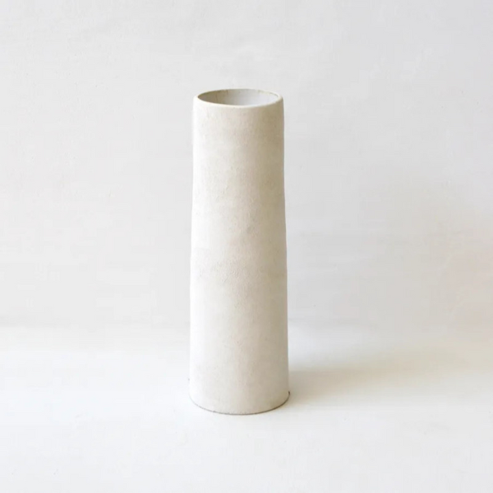Vase Sorrente petit modèle Masamé en grès texture sable finition mate 30cm