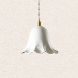 Suspension Lili porcelaine biscuit Enamoura avec câble tressé lin