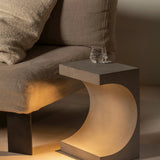 Lampe à poser Tangent Serax design minimaliste bout de canapé