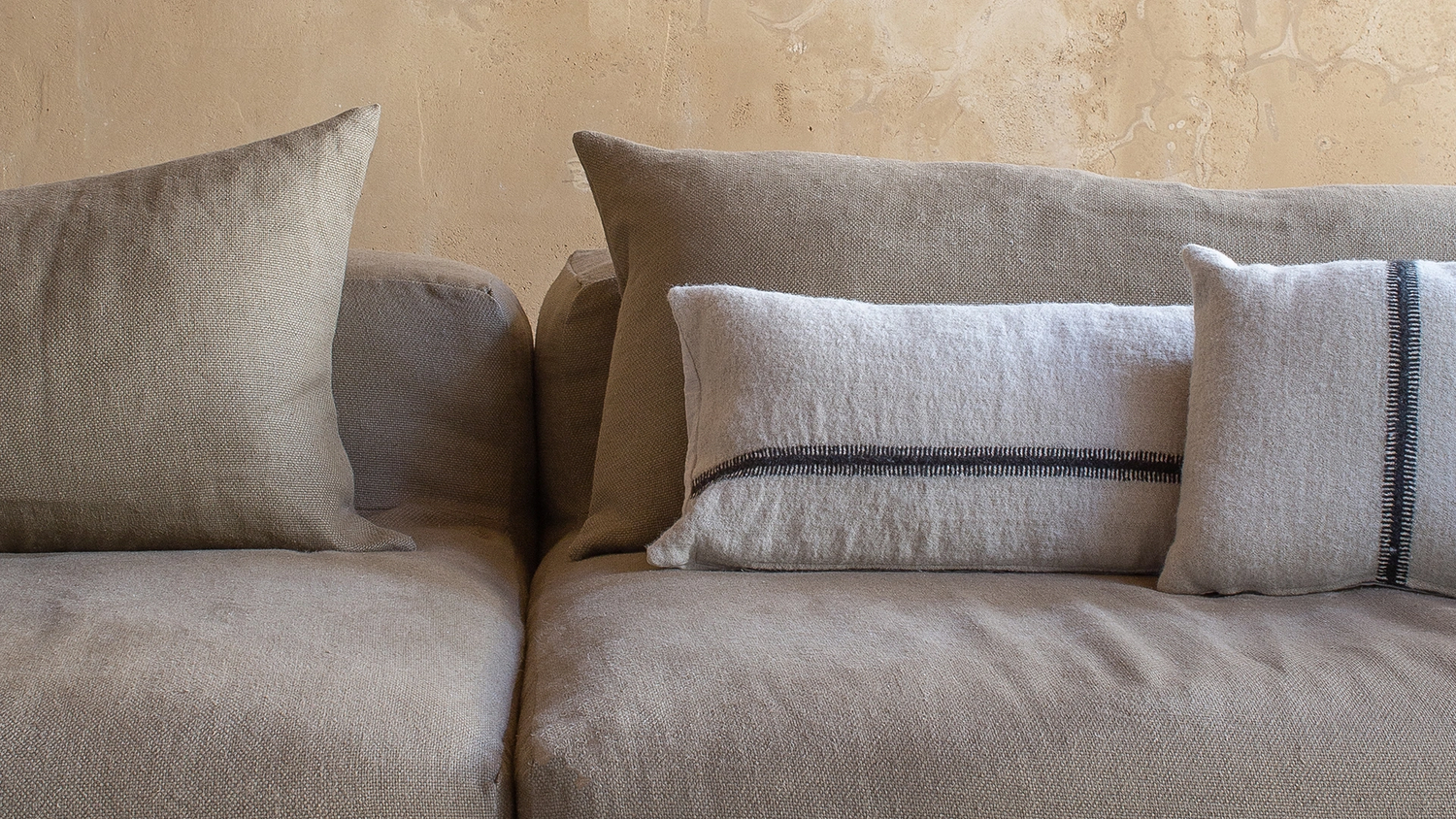 Coussin Umi Laine et Lin 60x30 cm - Bed and Philosophy