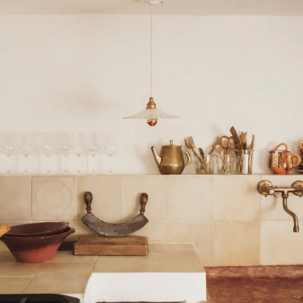 ⁠Suspension Yvonne dentelle porcelaine émaillée - Enamoura