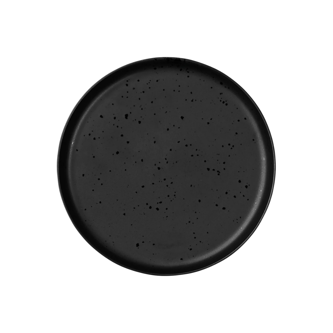 Détail texture surface mate assiette grès Coppa Kuro collection