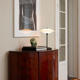 Luminaire Baroni Halo Design avec abat-jour sophistiqué, dimensions 40cm de hauteur pour ambiance cosy