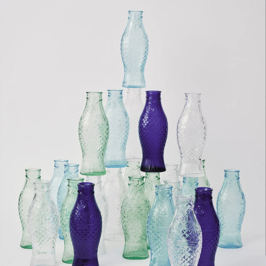 Bouteille Fish 26 bleu cobalt contenance 85cl art de la table haut de gamme