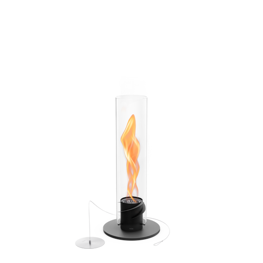 Cheminée de table compacte au bioéthanol Höfats SPIN 900 noir mat. Structure comprenant un cylindre protecteur en verre borosilicaté et un socle en acier inoxydable revêtu par poudre.