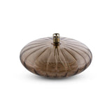 Lampe à huile Galet ciselé L de Peri Living en laiton champagne avec brûleur doré