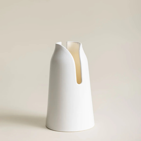 Lampe à poser Col mini Charolles 1844 blanc brillant avec support céramique et spot LED, design minimaliste artisanal
