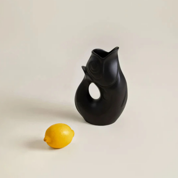 Pichet Glouglou Charolles 1844 finition ébène mat noir velouté, design sculpture pour décoration table