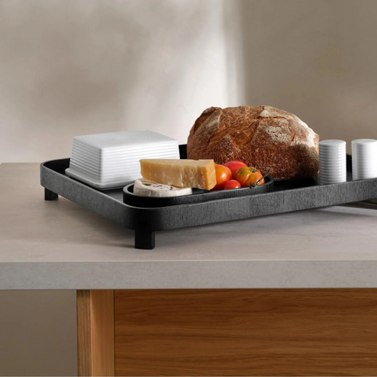 Plateau noir design épuré Asa Selection avec pieds, idéal pour présentation buffet et décoration table moderne