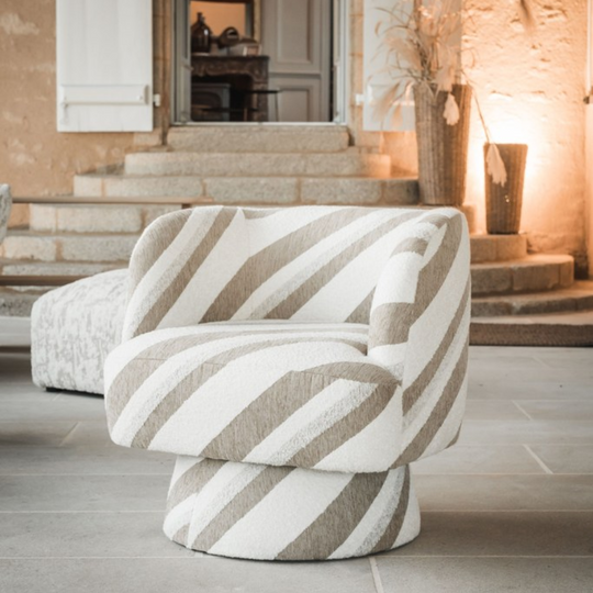 Fauteuil Gali Ralph M : lignes minimalistes et tissu premium personnalisable