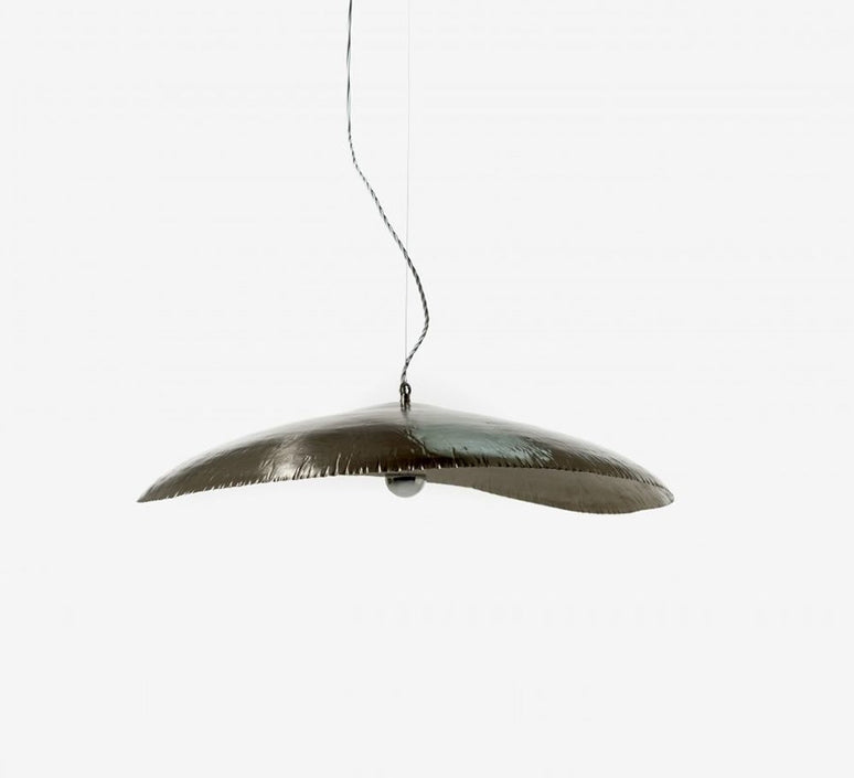 Lampe suspendue moderne Silver 95 par Paola Navone finition chrome épurée