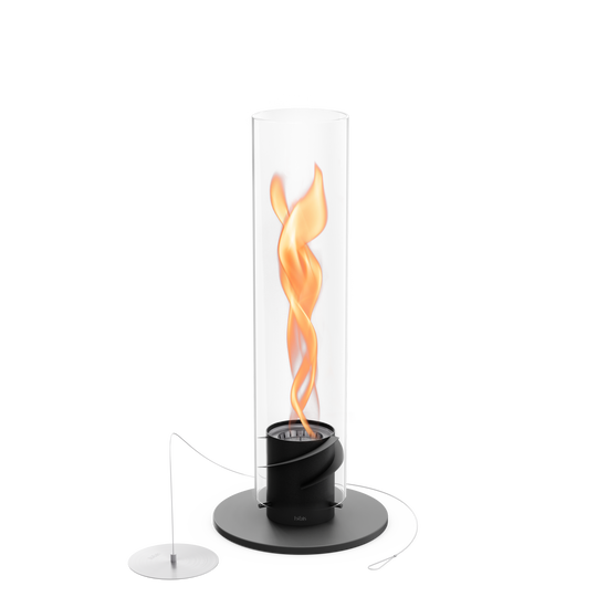 Démonstration de la technologie de flux d'air interne du Höfats SPIN 1200 créant un effet de flamme tourbillonnante avec un rendement thermique et visuel optimisé.