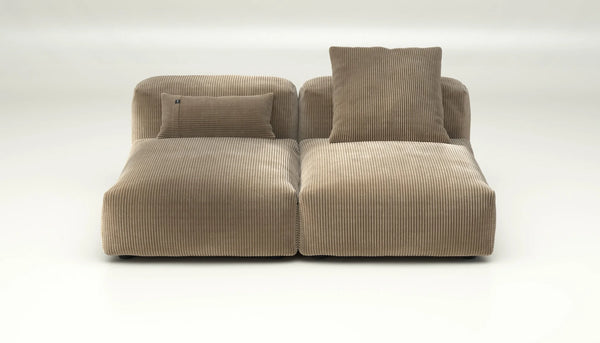 Canapé Vetsak Set 01 en cord velours Sand, sofa modulable haut de gamme disponible à Rennes chez Maison Archibald.