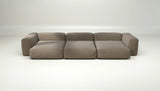 Canapé modulable Vetsak Set 05 en Loop Loop Taupe, teinte chaude et design contemporain, Maison Archibald Paris.